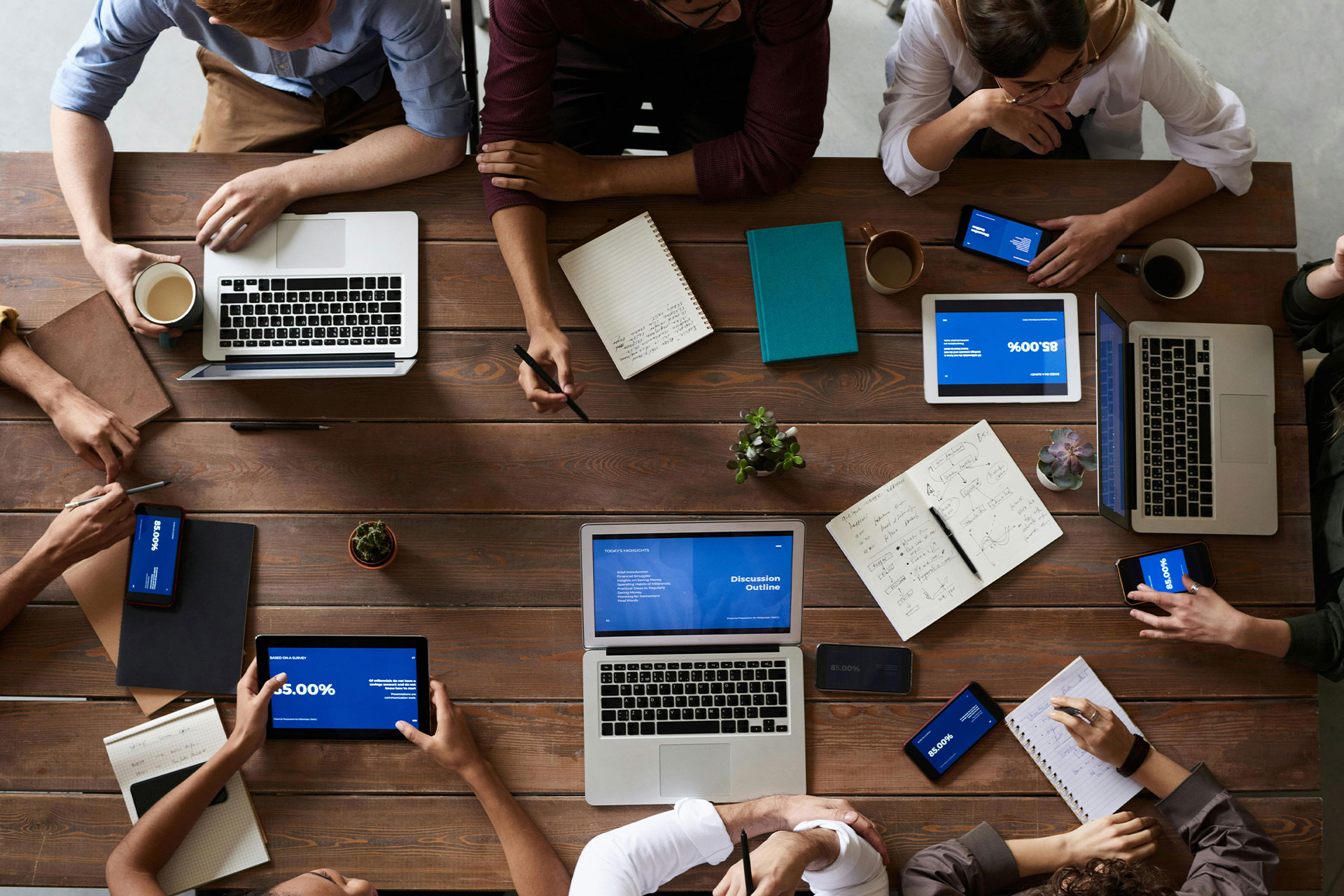 How Humans Can Work with AI in Content Creation