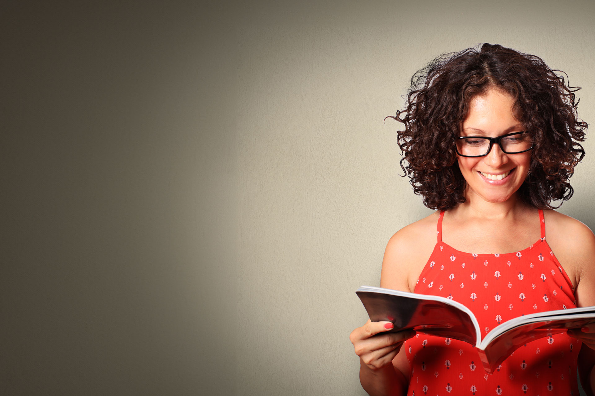 Print Vs Online Marketing: Can They Work Together?